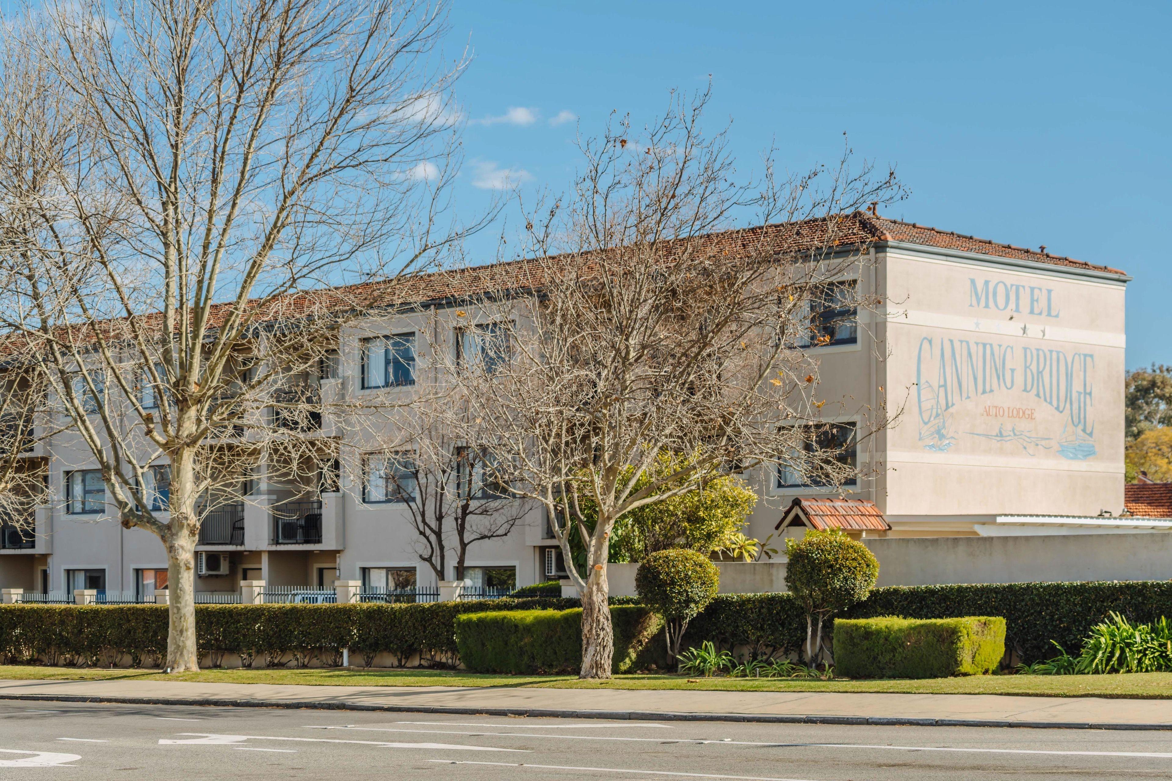 Canning Bridge Auto Lodge — Photos 1